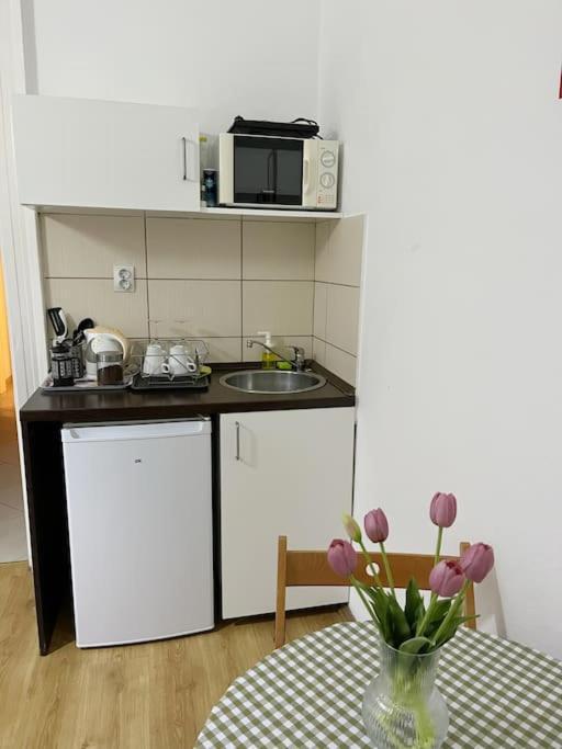11# Sunflower Cozy Apartment Budapeste Exterior foto