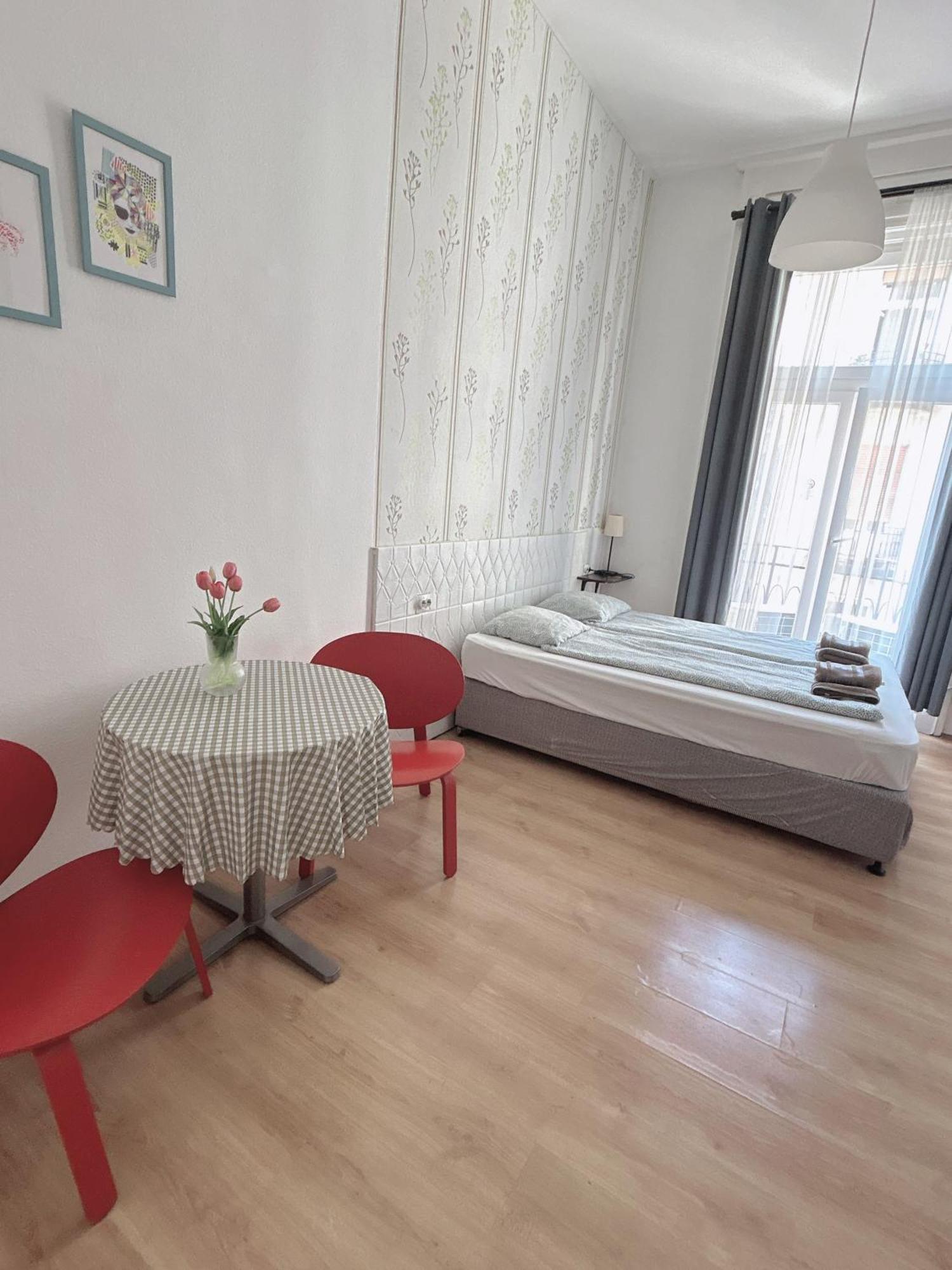 11# Sunflower Cozy Apartment Budapeste Exterior foto